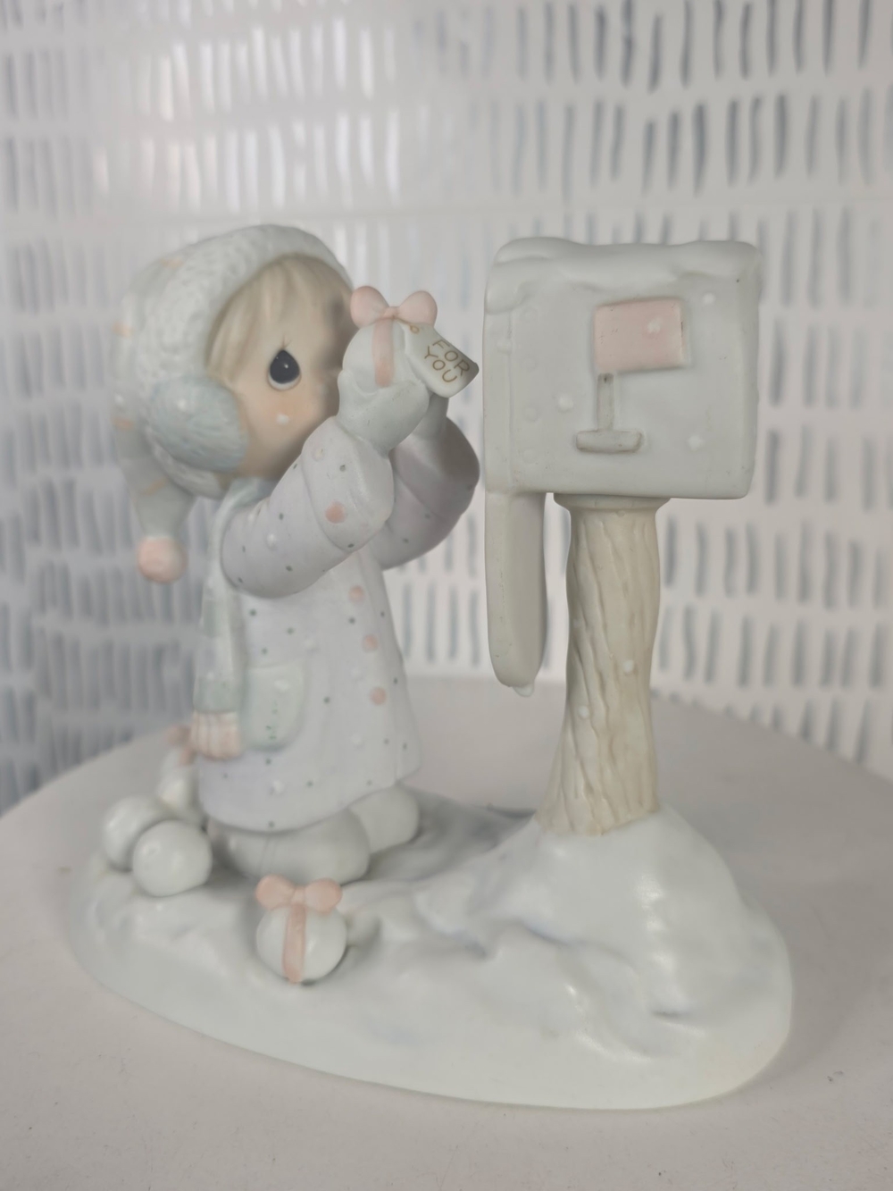 Precious Moments I'm Sending You A White Christmas E-2829 1984 Enesco